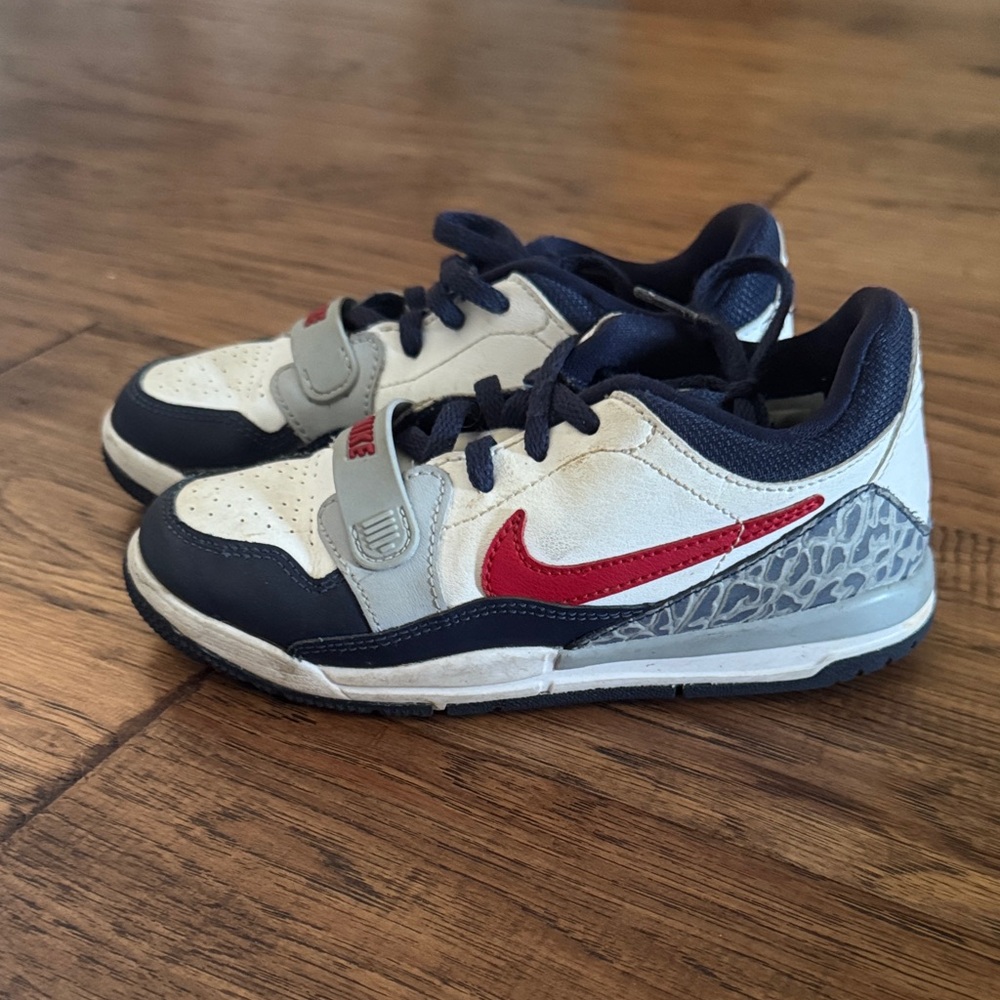 Nike Air Jordan Legacy 312 Low-Top Sneakers